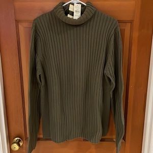 Men’s Banana Republic Turtle-neck Sweater. Sz L